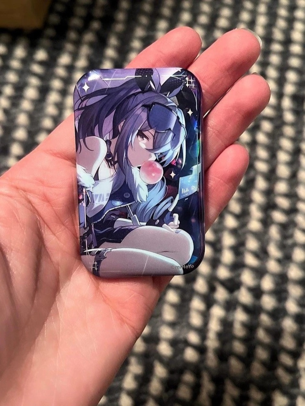 miHoYo Honkai: Star Rail? Tinplate Pin Purple & Blue Like New